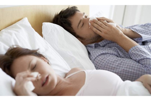 Triệu chứng khác biệt khi nhiễm Omicron