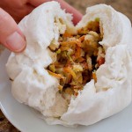 Người Mỹ thích thú trải nghiệm những món chay 'giả mặn' đậm chất Việt ở Hawaii