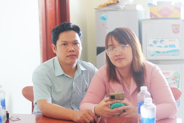 Nữ điều dưỡng kể chuyện chống dịch 'bình thường lắm'... mồ hôi ròng ròng trong găng tay