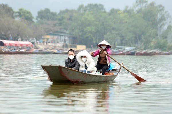 Chùa Hương bất ngờ mở cửa sớm hơn dự kiến