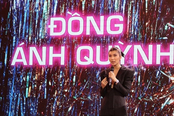 Ngô Thanh Vân nhường vị trí 'đả nữ' cho người mẫu Đồng Ánh Quỳnh